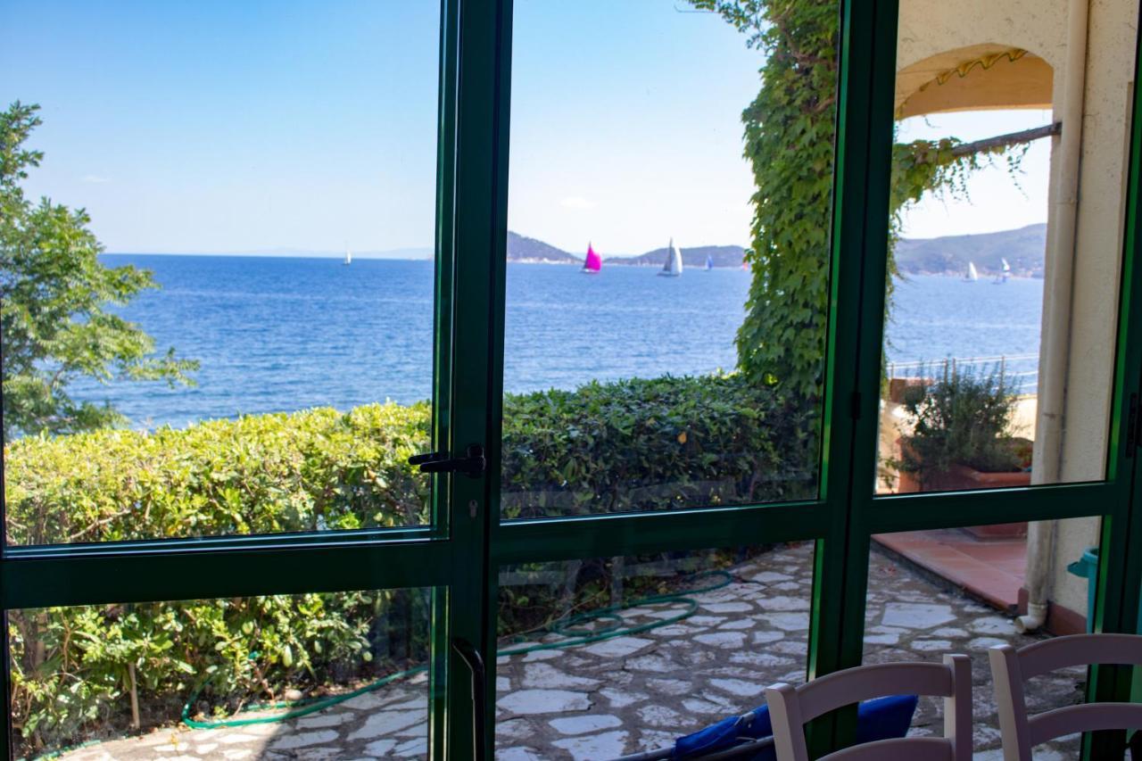 Villa Le Sprizze A Bordo Del Mare - Goelba Marciana Marina  Exteriér fotografie