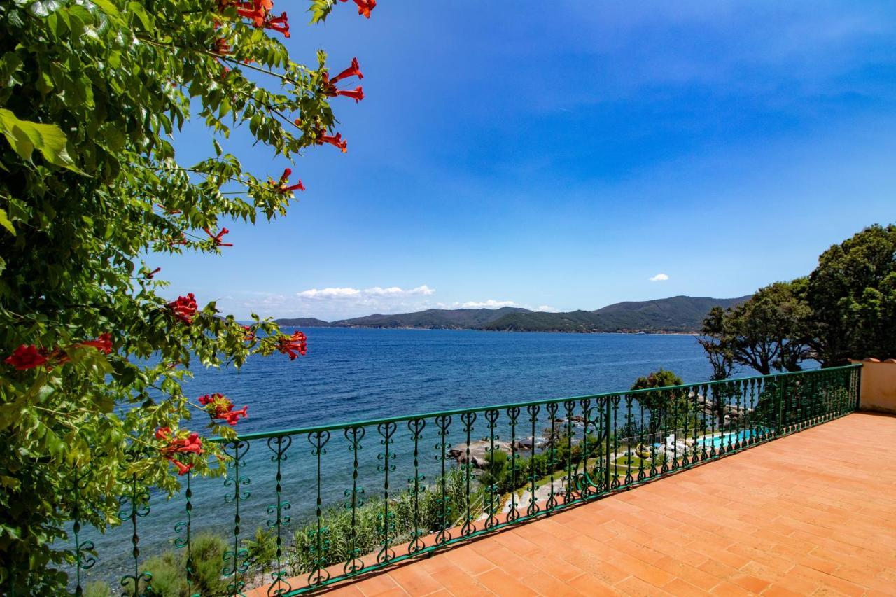 Villa Le Sprizze A Bordo Del Mare - Goelba Marciana Marina  Exteriér fotografie
