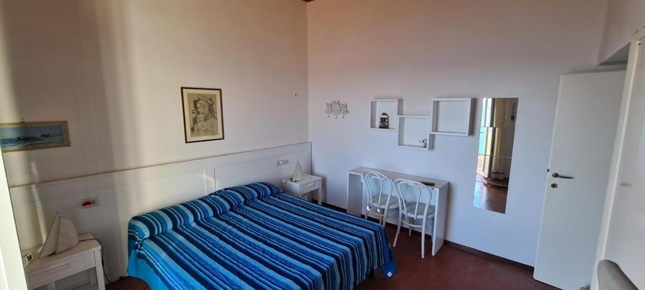 Villa Le Sprizze A Bordo Del Mare - Goelba Marciana Marina  Exteriér fotografie