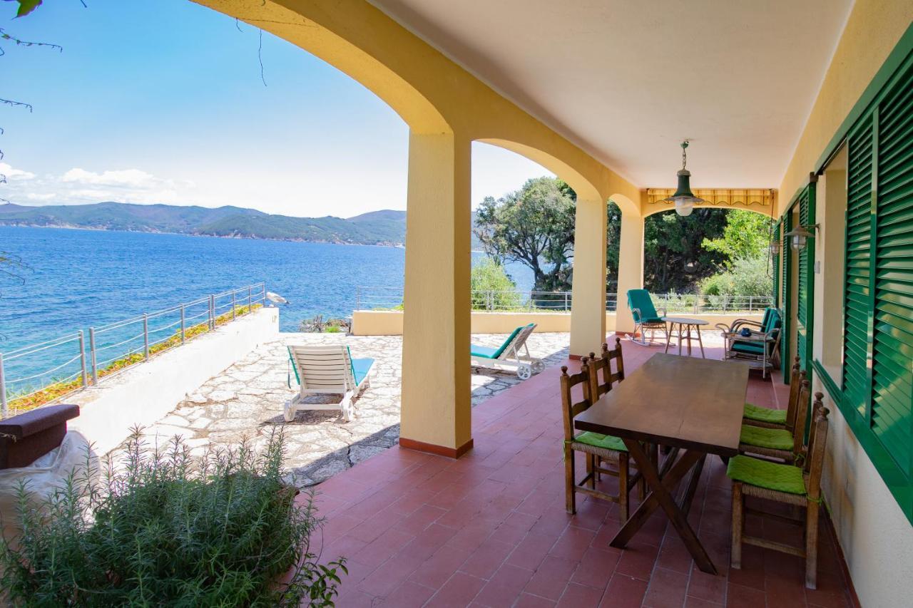 Villa Le Sprizze A Bordo Del Mare - Goelba Marciana Marina  Exteriér fotografie