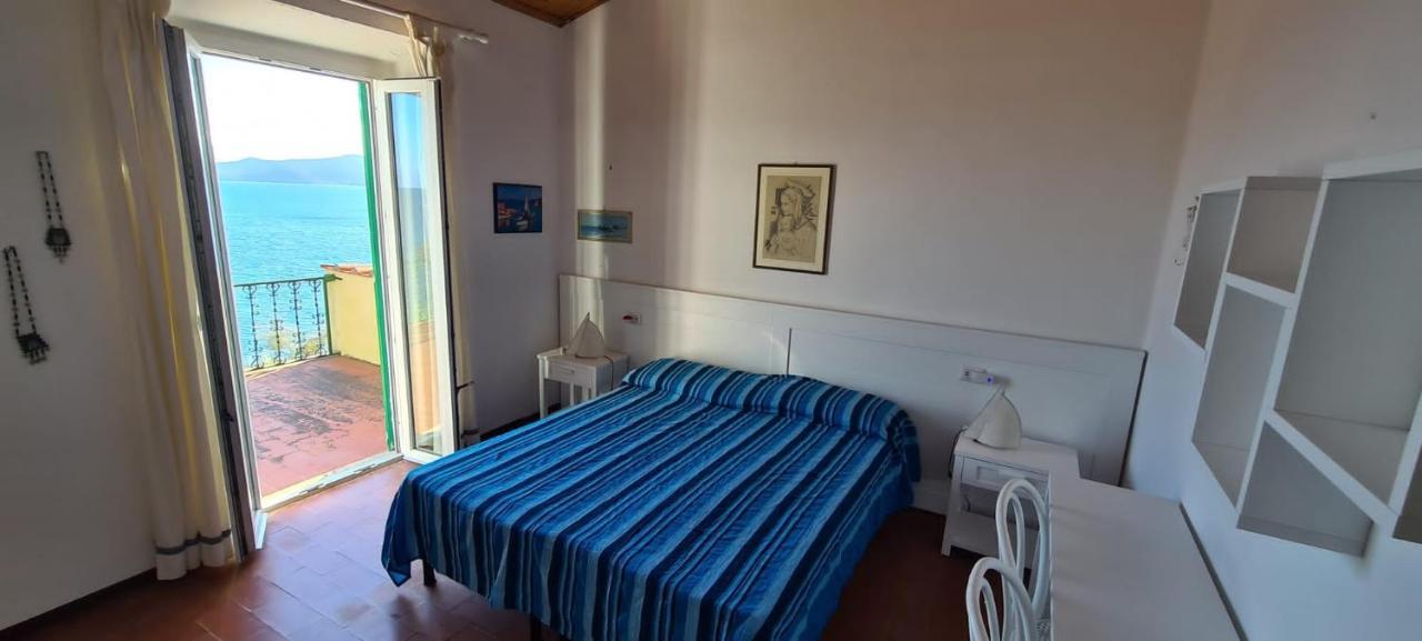 Villa Le Sprizze A Bordo Del Mare - Goelba Marciana Marina  Exteriér fotografie