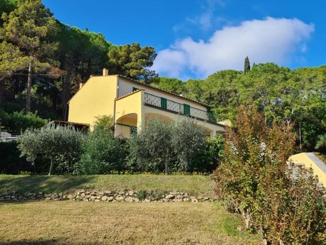 Villa Le Sprizze A Bordo Del Mare - Goelba Marciana Marina  Exteriér fotografie