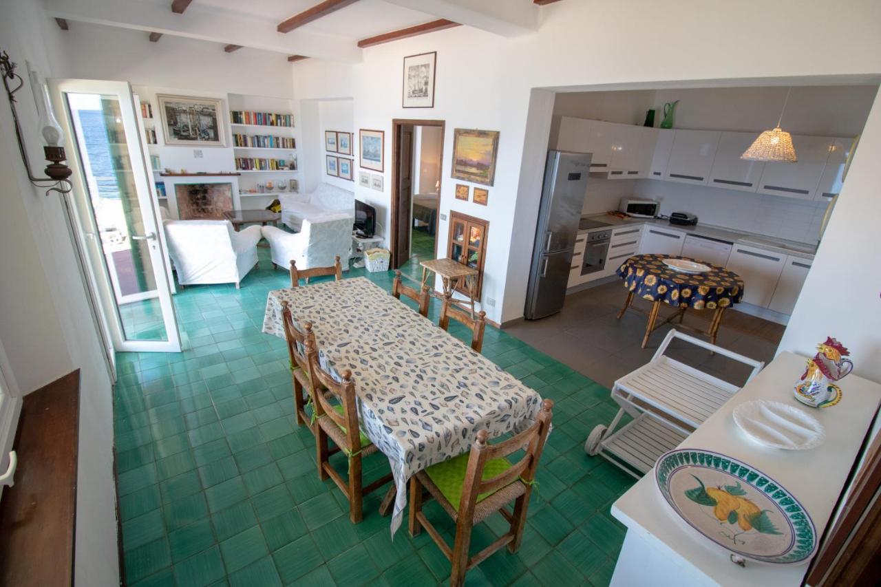Villa Le Sprizze A Bordo Del Mare - Goelba Marciana Marina  Exteriér fotografie